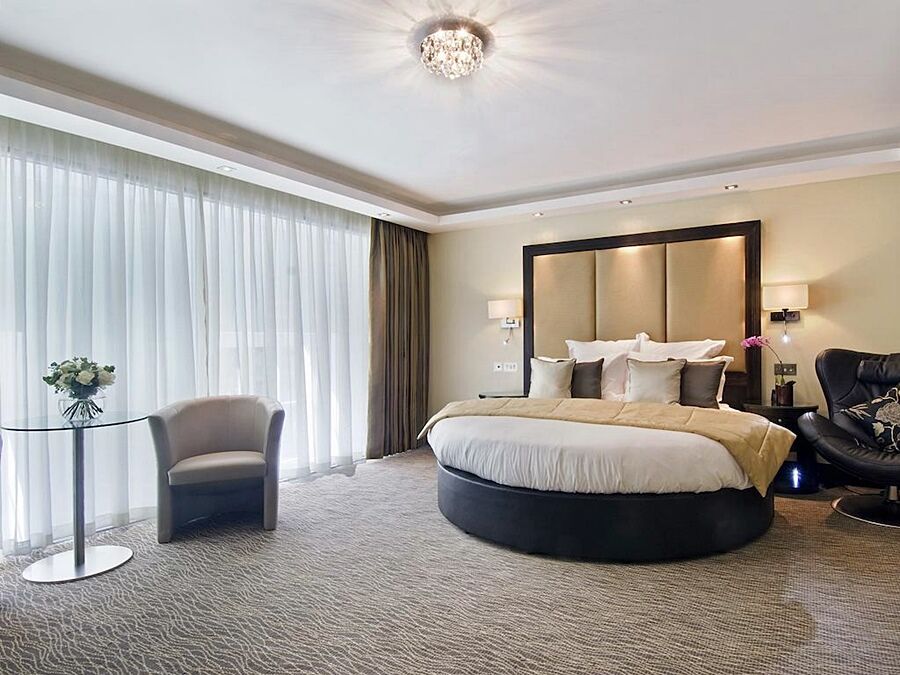 Montcalm Mayfair, Autograph Collection London Luaran gambar A bedroom at the hotel