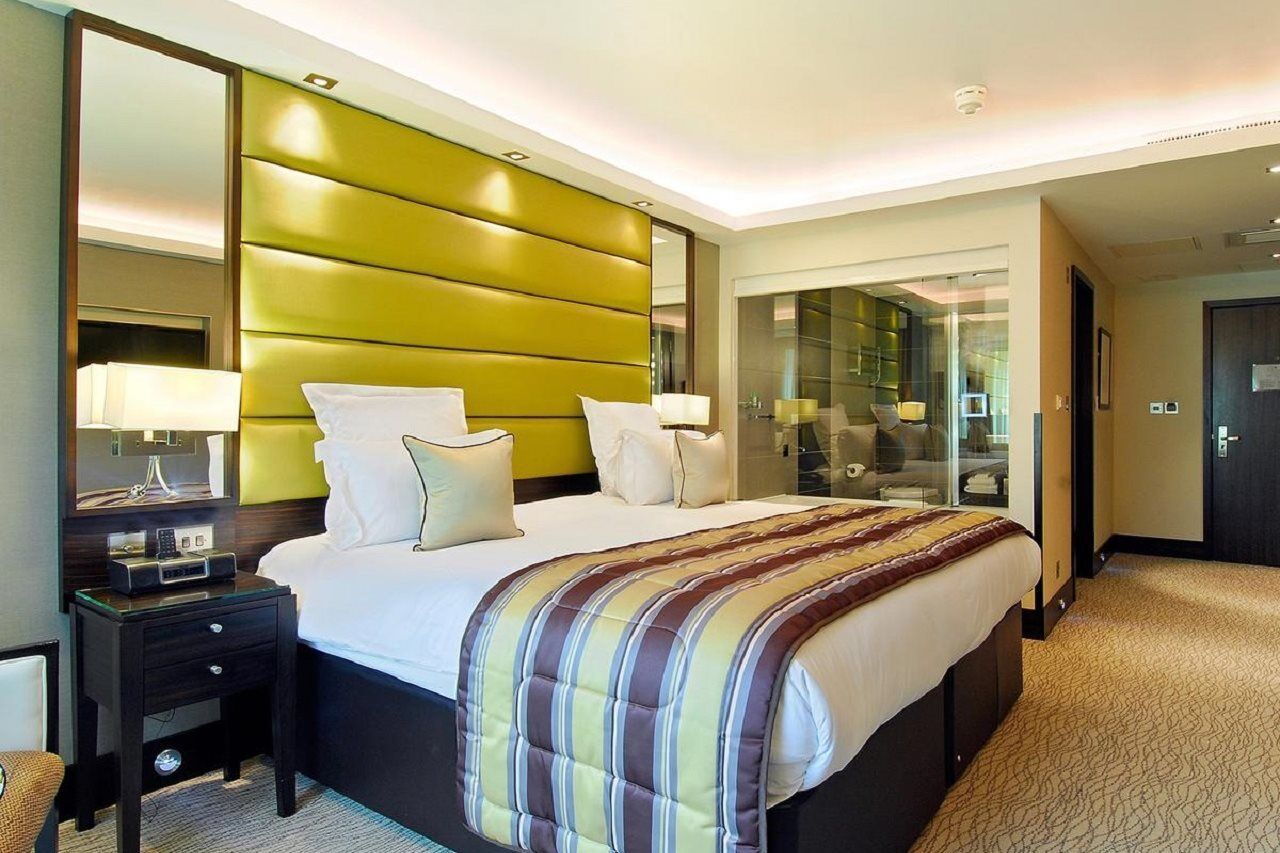Montcalm Mayfair, Autograph Collection London Luaran gambar A bedroom at the InterContinental London The O2